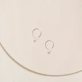 Basic Small Silver Hoop Earrings with Ivory Pearl - 13mm