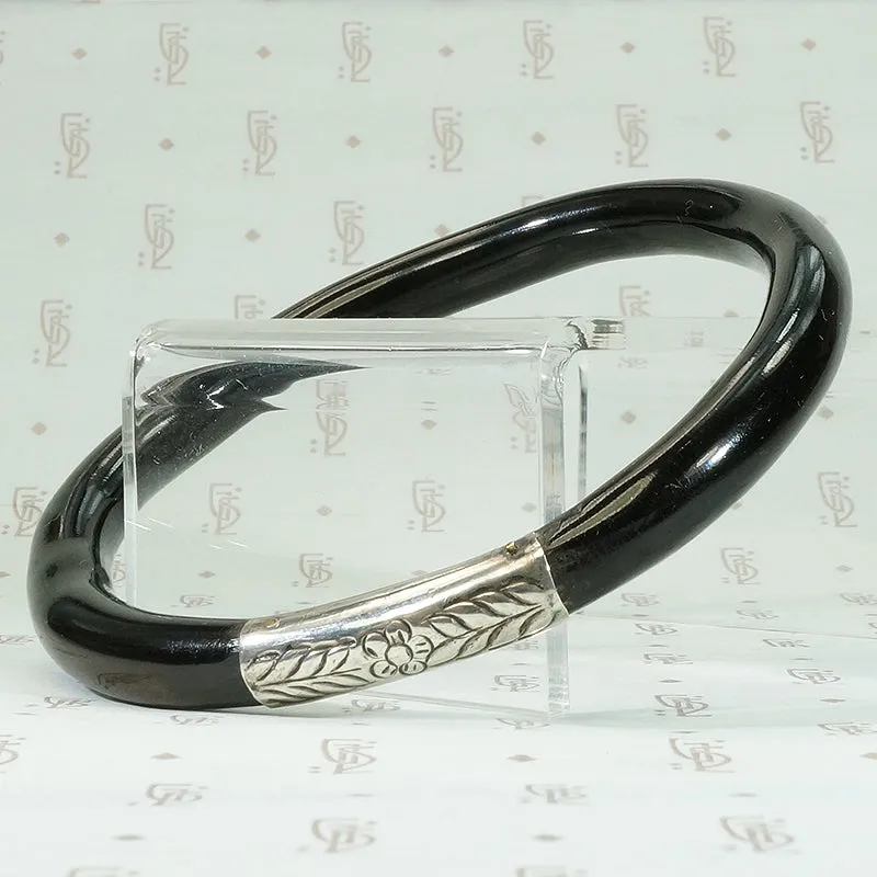 Chinese Black Lacquer Bangle with Engraved Silver Band