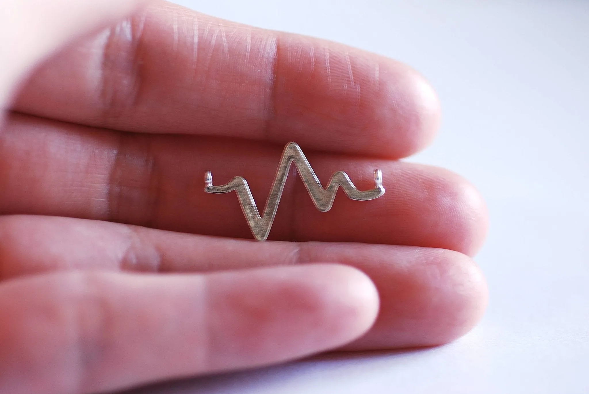 Heartbeat Pulse Wholesale Connector Charm- Gold Heart Beat Link, Heartbeat SVG Charm, electrocardiogram heartbeat rate Connector, Bar Link, EKG, 336